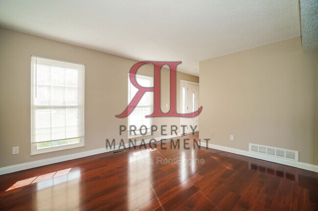 Building Photo - 5066 Ivywild Ave