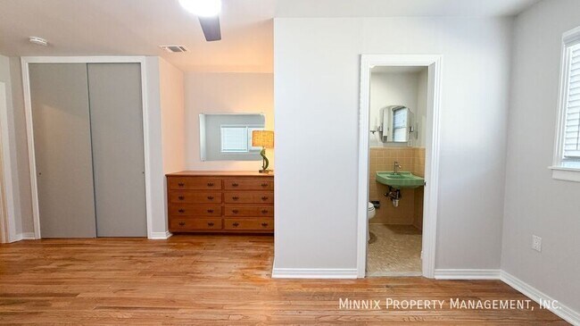 Building Photo - 3212 36th St