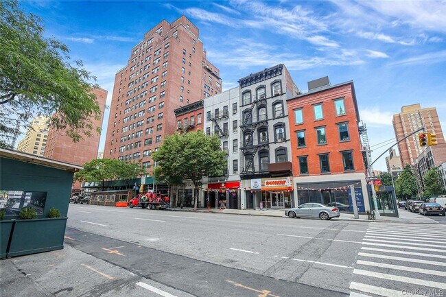 Building Photo - 363 3rd Ave
