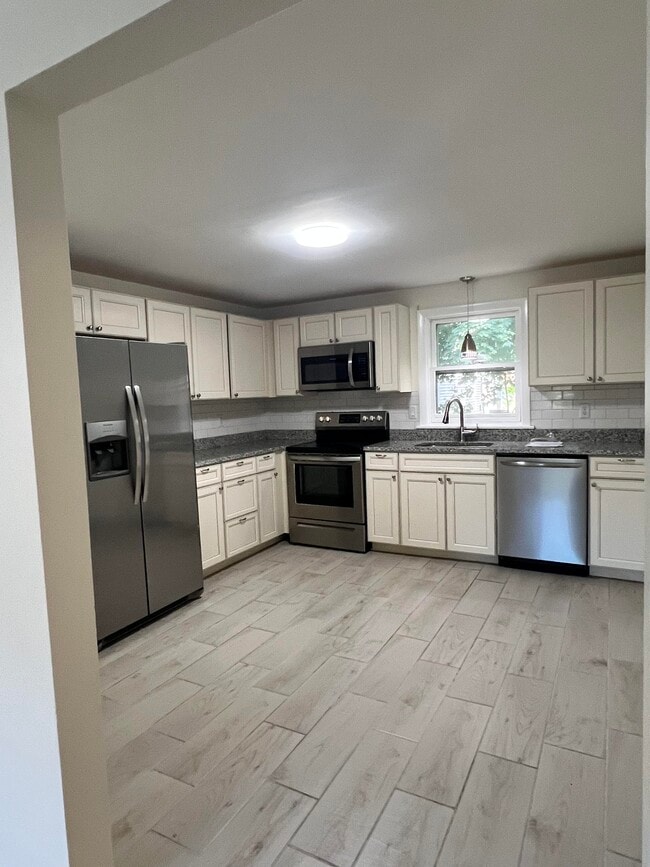 Building Photo - 2 Atlantic Ave