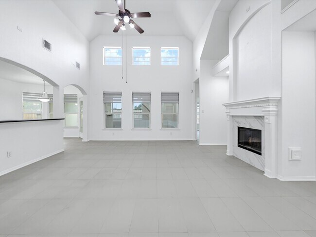 Building Photo - 1114 Jasons Bend Dr