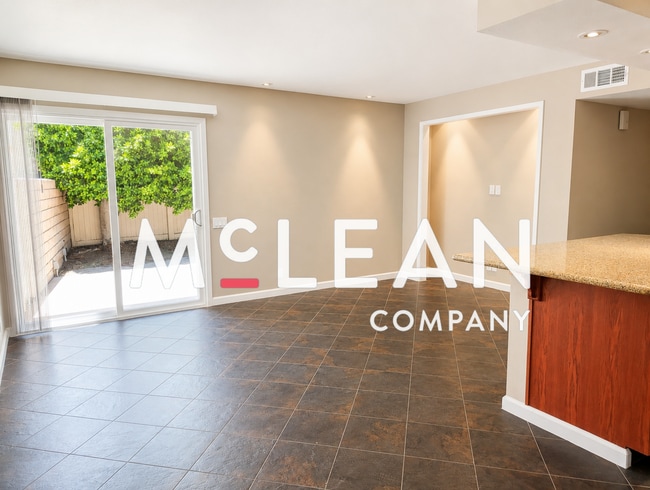 Building Photo - Available Now! 2BR Condo in Sunrise Palms
