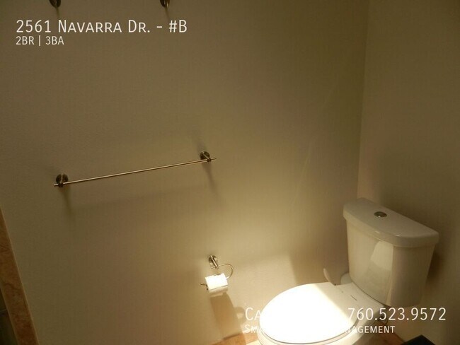 Building Photo - 2561 Navarra Dr