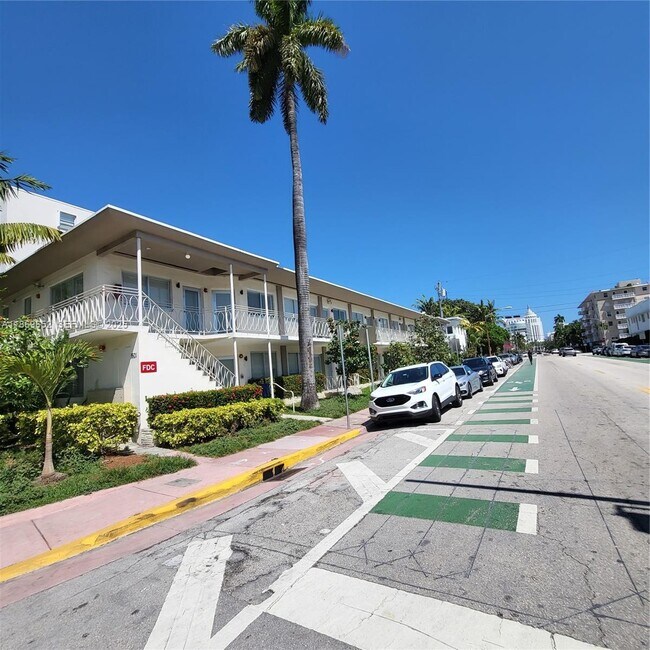 Building Photo - 1601 Meridian Ave