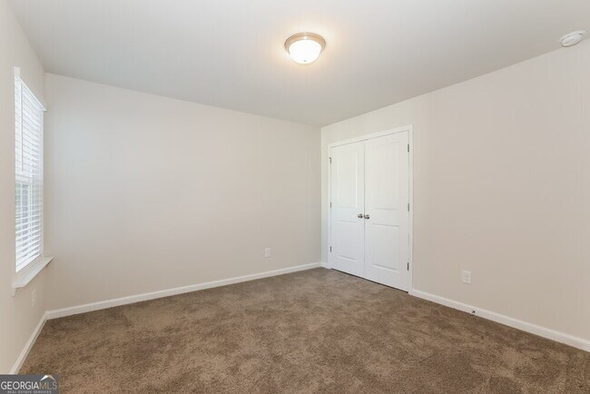 Building Photo - 1605 Villageside Ct