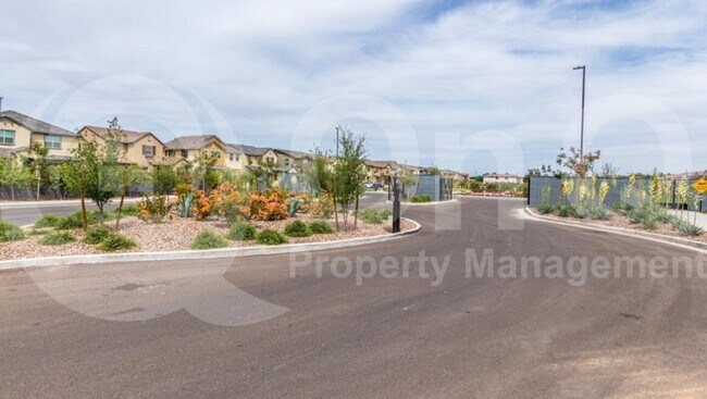 Building Photo - 1026 E Weatherby Way