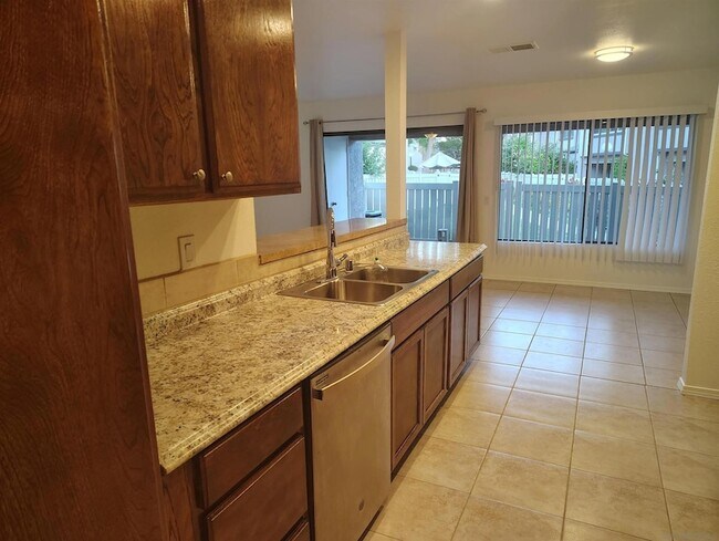Building Photo - 12112 Wilsey Way