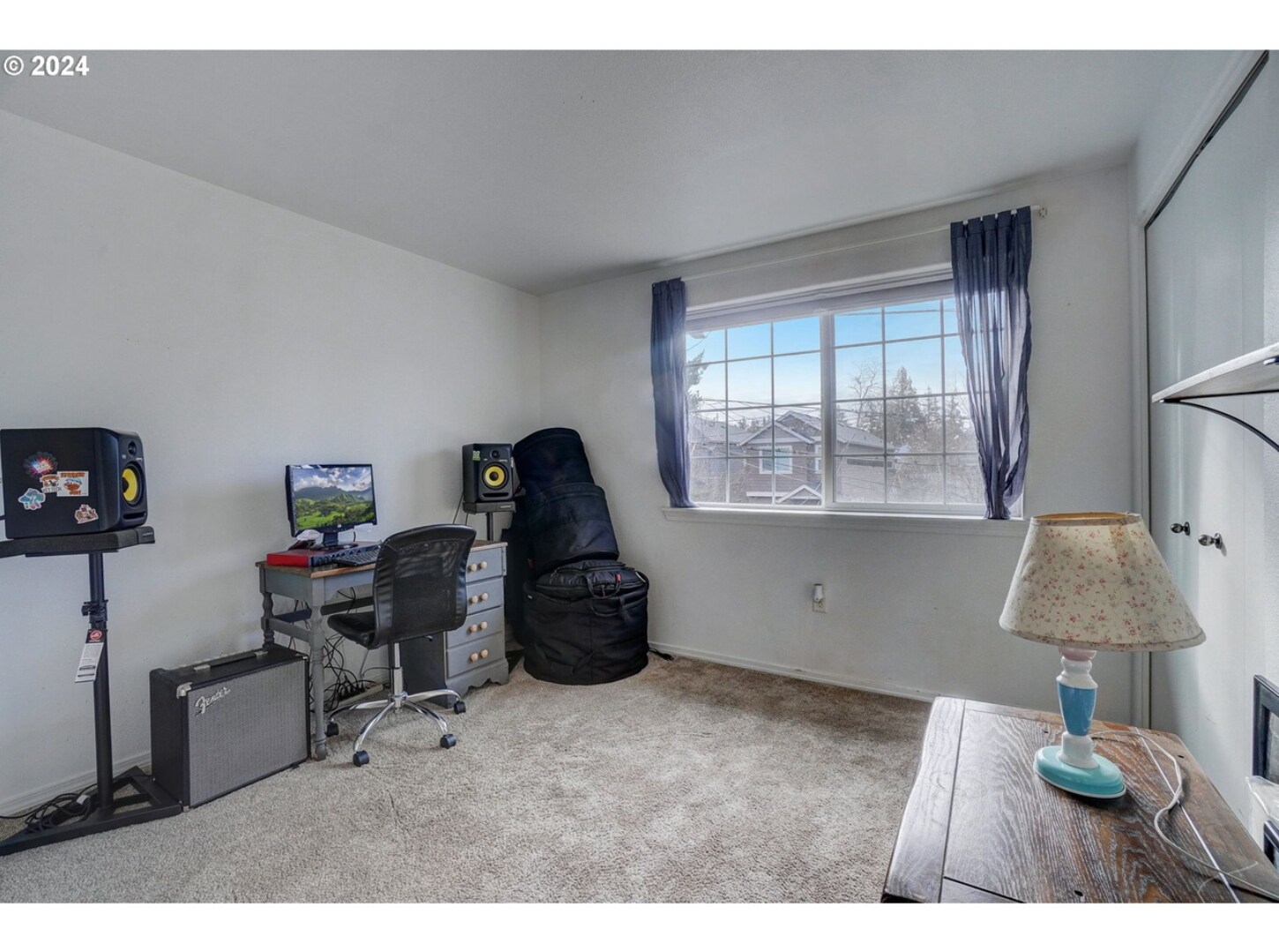 Bedroom 2 - 11821 SE Pine St