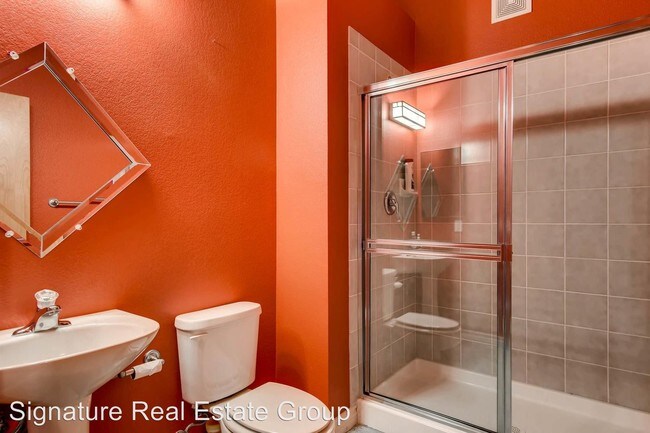 Building Photo - 3 br, 2 bath House - 5667 Deer Creek Falls