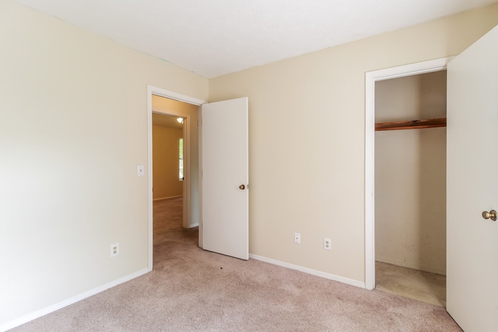 Building Photo - 2172 Sara Ashley Way