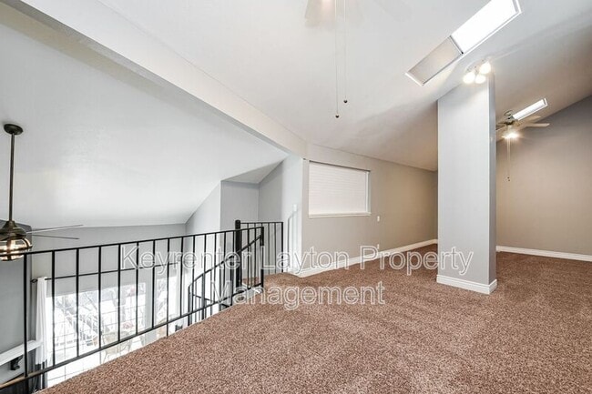 Building Photo - 650 S Main St