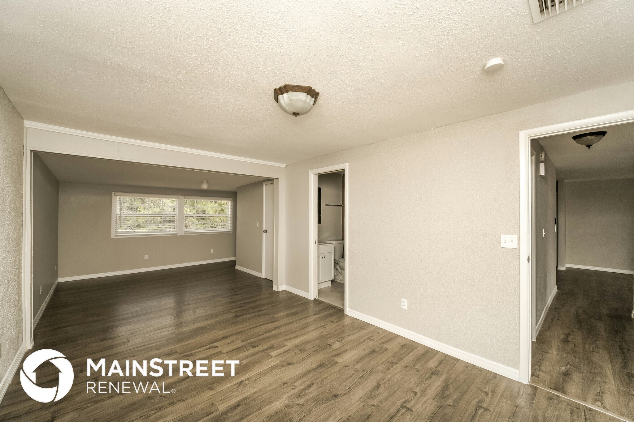 Building Photo - 8107 Blue Finch Way