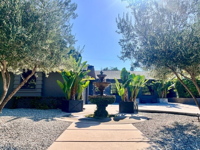 Building Photo - Glendora 4-Bedroom Home with Pool