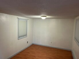 Building Photo - 231 Russells Mills Rd