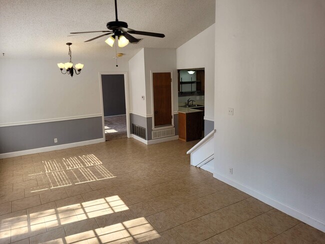 Building Photo - 8801 Clearbrook Trail