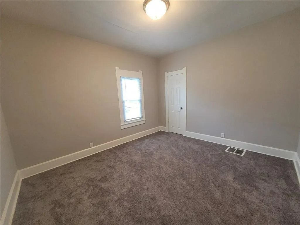 Building Photo - 2715 Delaware St