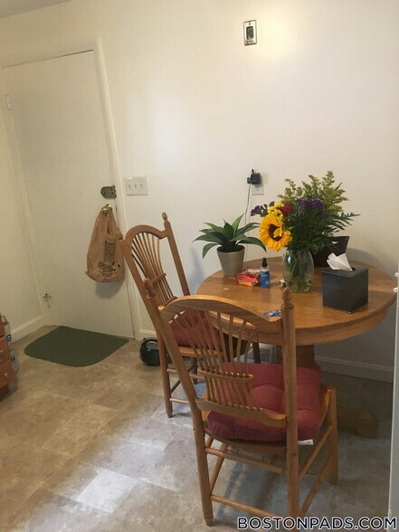 Building Photo - 25 Oxford Cir