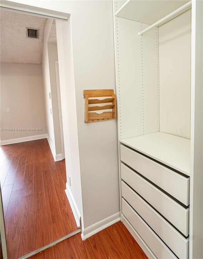 Building Photo - 1592 Salerno Cir