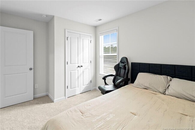 Building Photo - 4993 Blue Springs Rd