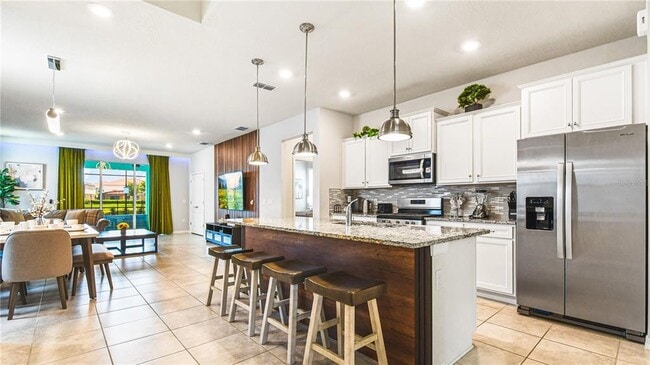 Building Photo - 7219 Oakmoss Loop