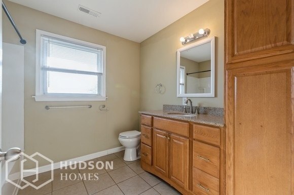 Building Photo - 1159 Lewis Terrace