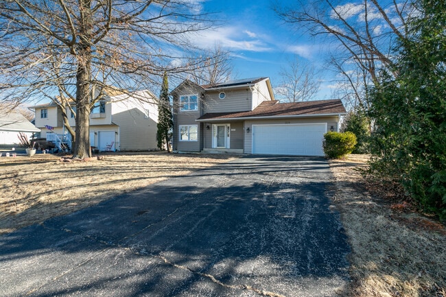 Building Photo - 508 Pembroke Rd SW