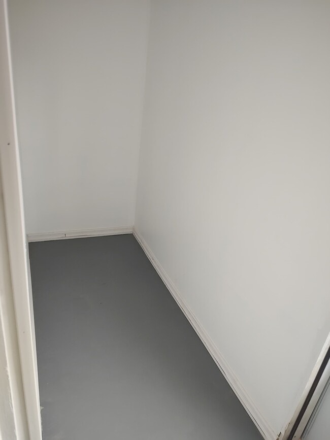 Building Photo - 33414 Bendon Ct