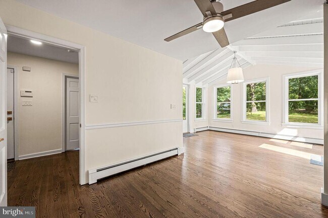 Building Photo - 2090 Union Hill Rd