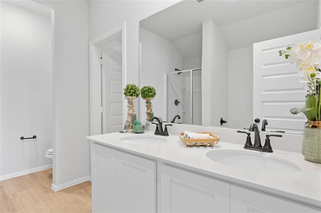 Building Photo - 610 Ridgewood Dr