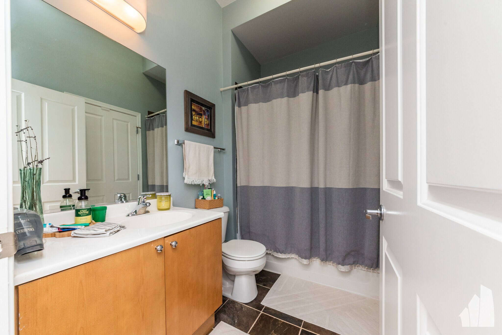 Building Photo - 1464 S MICHIGAN Ave