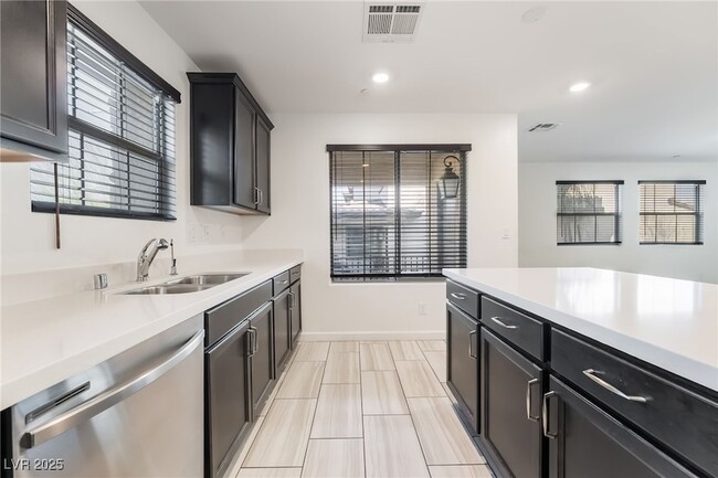 Building Photo - 715 Pickled Pepper Pl