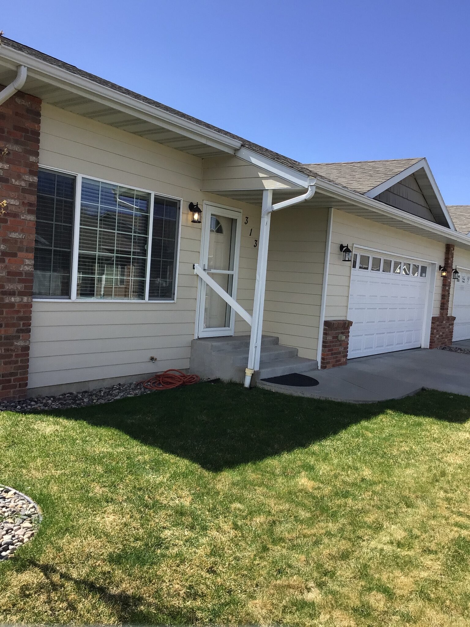 Building Photo - 3134 New Hope Dr