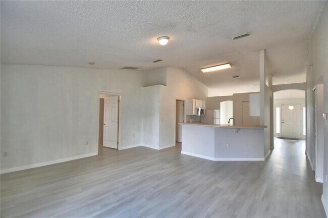 Building Photo - 116 Briarcliff Dr