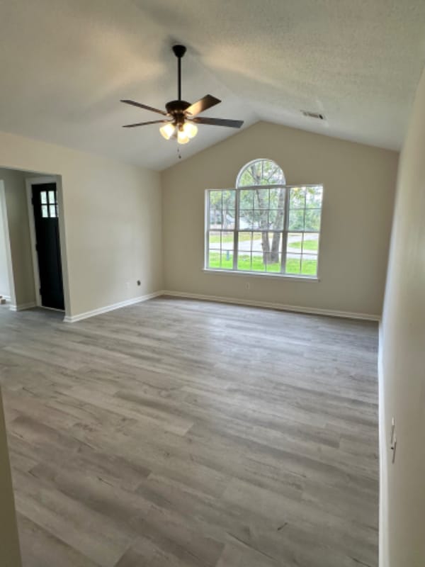 Building Photo - 16 Southern Magnolia Dr
