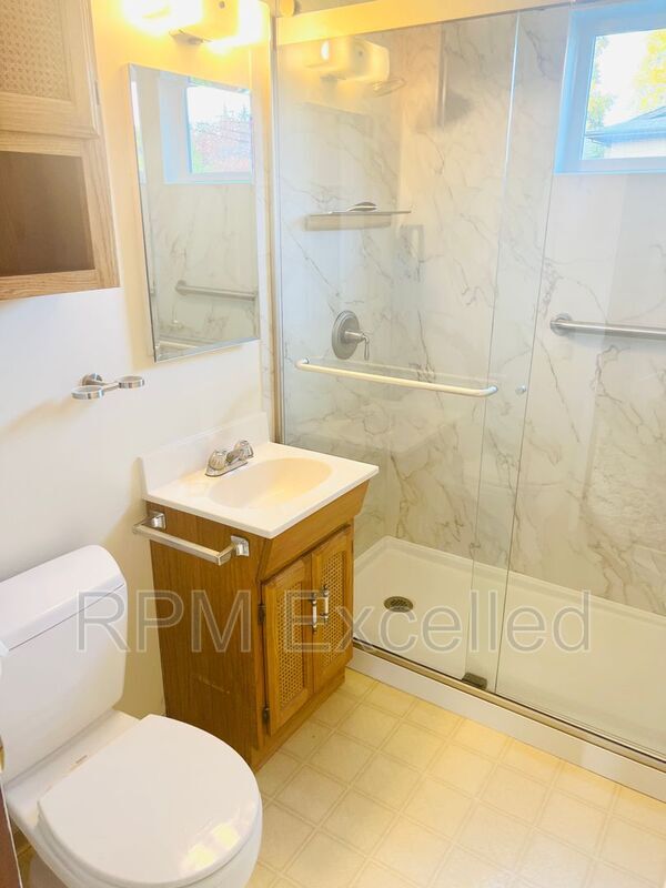 Building Photo - 112 SW 185th St