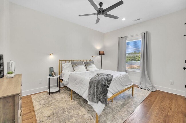 Building Photo - 147 Crockett Hls Ln