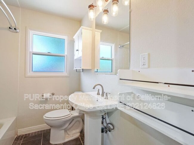 Building Photo - 4741 60th St