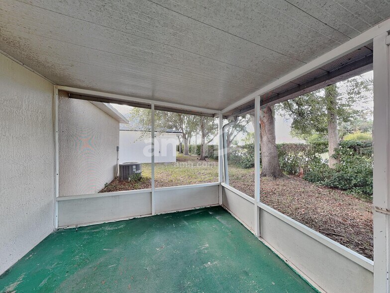 Building Photo - 2724 Maderia Cir