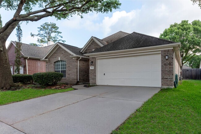 Building Photo - 9026 Eaglecove Dr