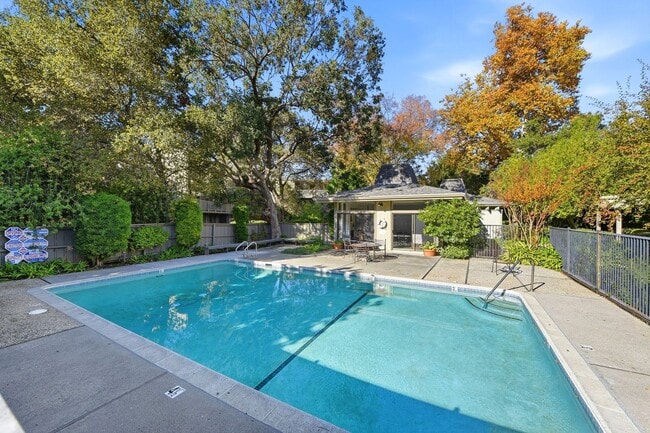 Building Photo - Hidden Gem at Saratoga Creekside – End Unit with Yard