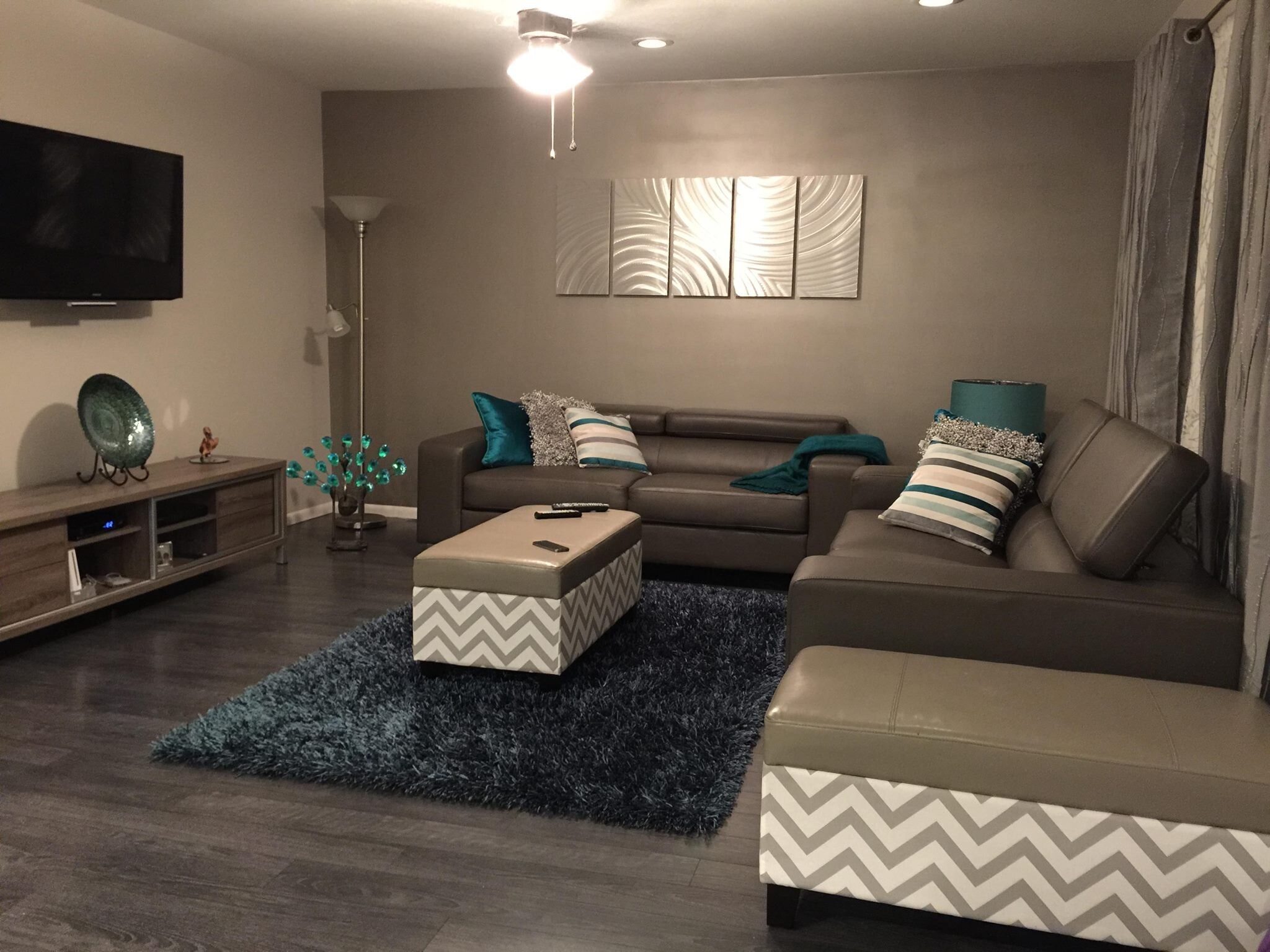 This updated Condo with a Private Yard and Million Dollar San Jacinto Mountain Views, is convenientl - 1950 S Palm Canyon Dr