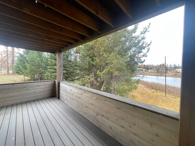 Building Photo - Whitefish Landing Town House