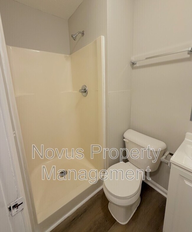 Building Photo - 191 Harvell Dr