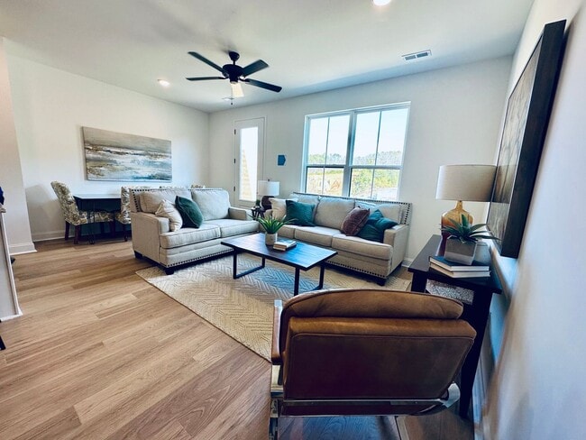 Building Photo - MODERN 3-Bed, 2.5-Bath Townhome NOW Offering Move-In Incentive!