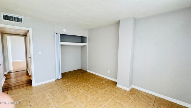 Building Photo - 732 N Halifax Ave