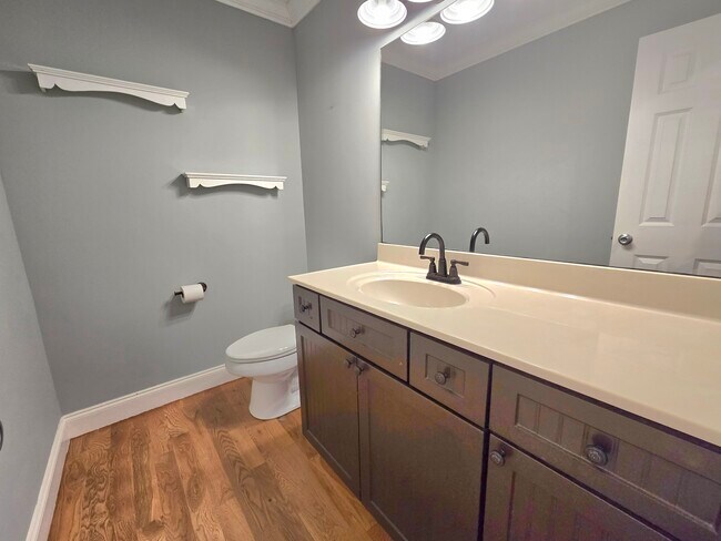 Building Photo - 12469 Daisywood Dr