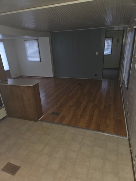 Building Photo - 8464 Cleveland Ave NW