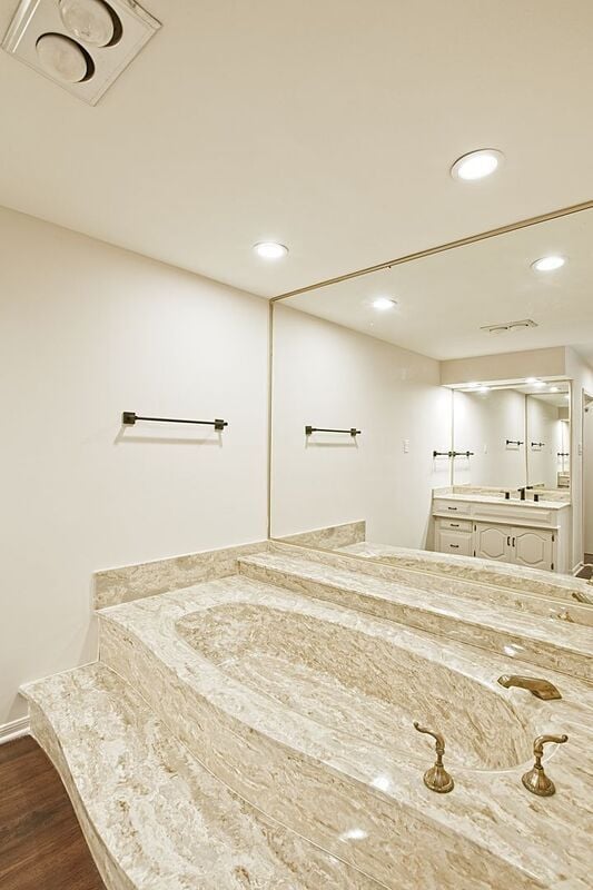 Building Photo - 3217 Squireswood Dr