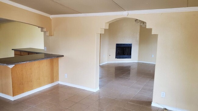 Building Photo - 304 Calle Al Rumbo