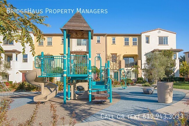 Building Photo - Stunning 3-Story Townhome at Sunset at Mel...